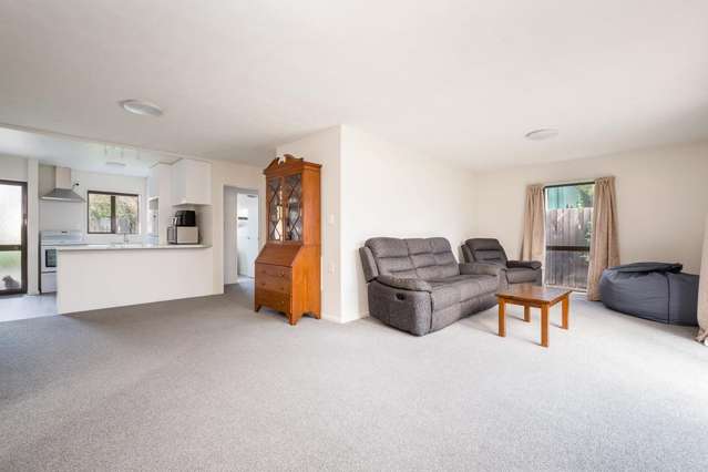 IMMACULATE PRESENTATION, PREMIUM LOCATION