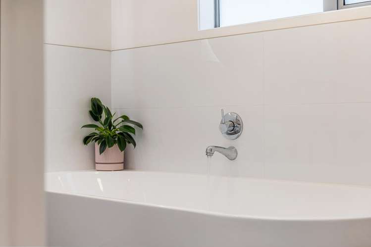 93 Wade River Road Stanmore Bay_24