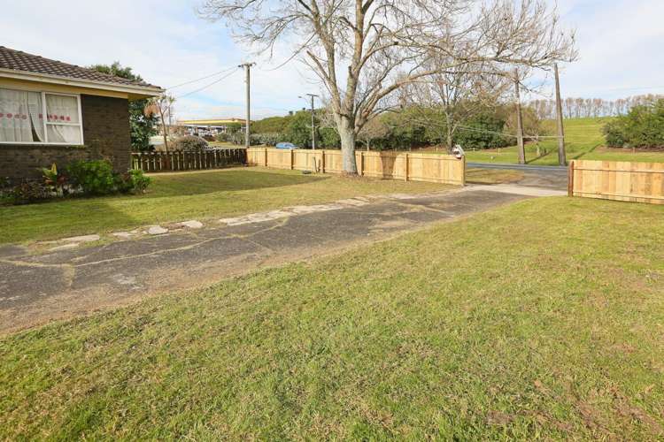 139 Henderson Valley Road Henderson_9