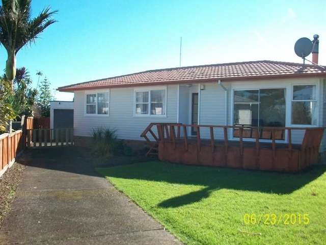 78 Gloria Avenue Te Atatu Peninsula_1