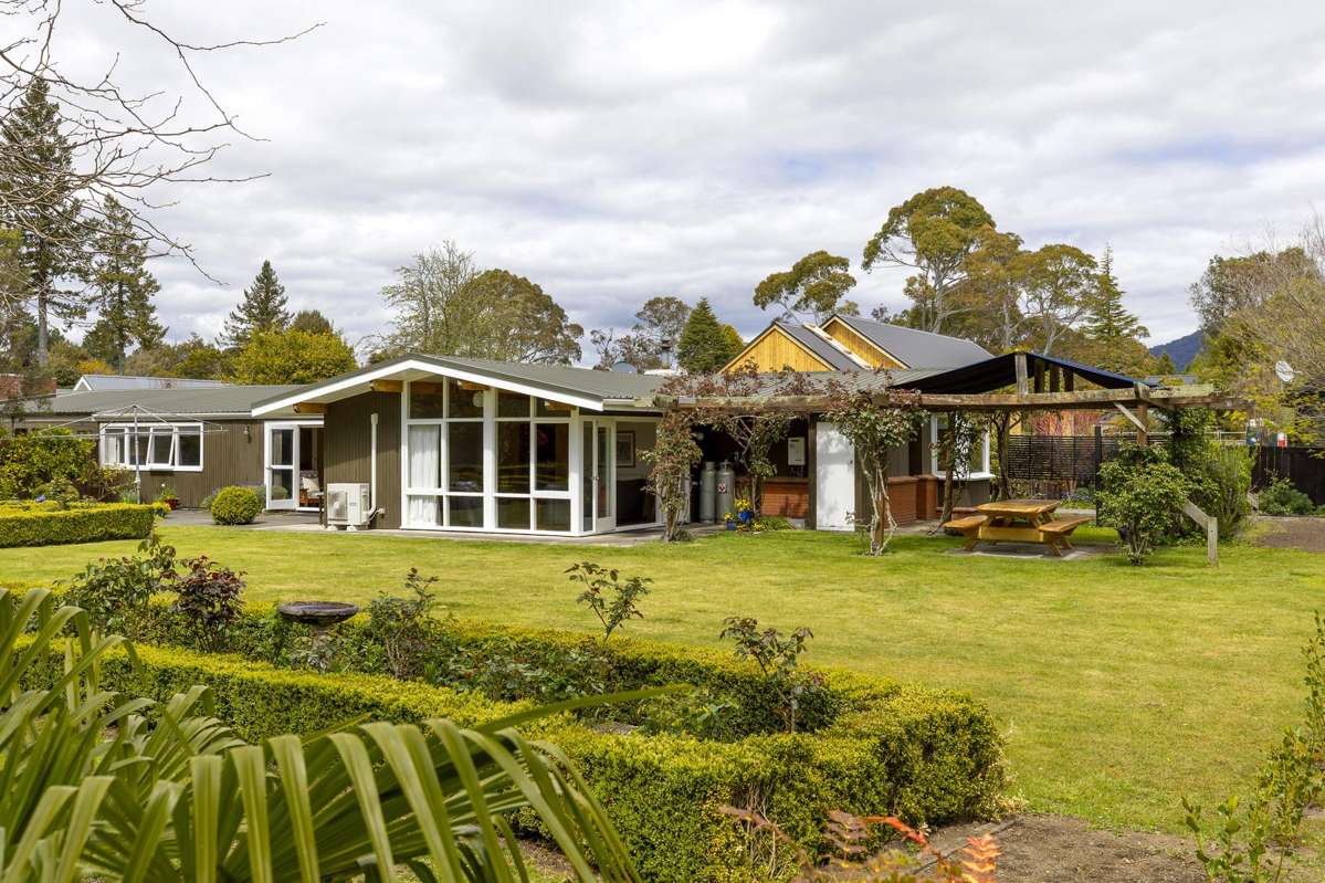 2/117 Taupahi Road_1