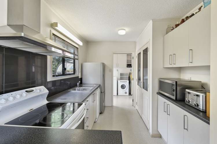 2 Paulownia Place Totara Heights_5