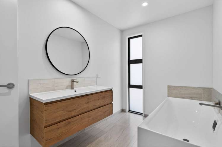 26 Taurangawaka Road One Tree Point_41