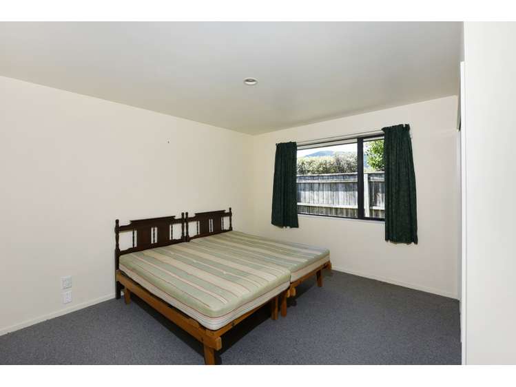 16 Holcroft Place Stoke_8