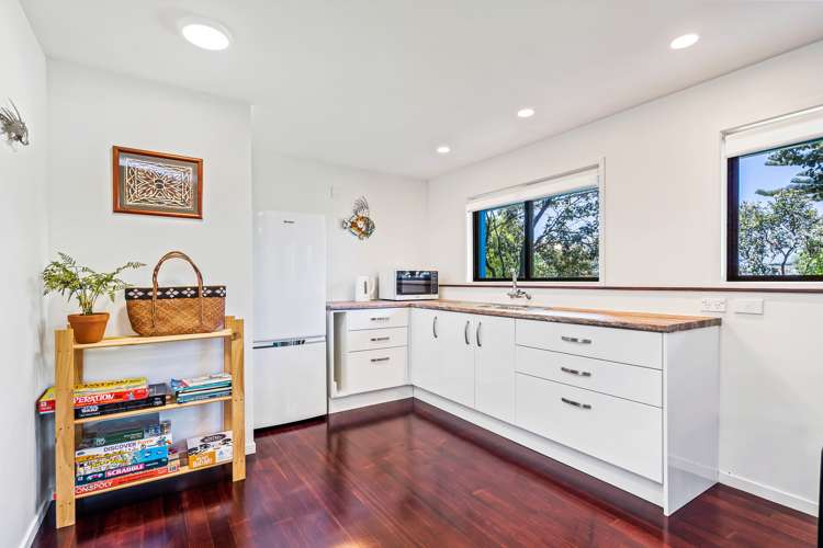 9 Hall Road Pataua_19