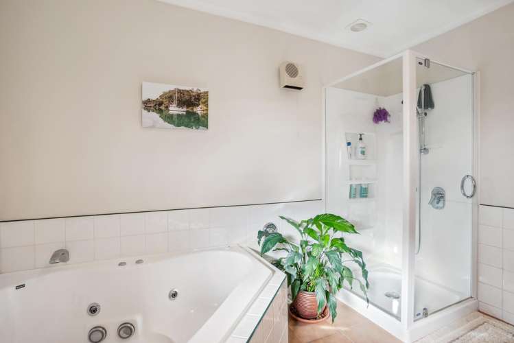 146 Guildford Drive Paraparaumu Beach_16