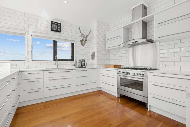 5 Caversham Drive Torbay_11