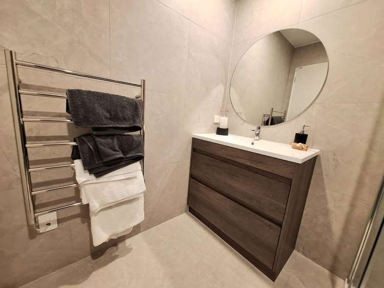 101/3 Dishys Road Flat Bush_9