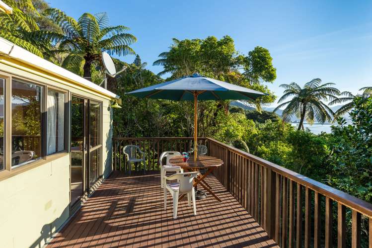 2483 Kenepuru Road Kenepuru Sound_10