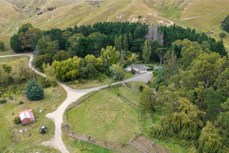1/2497 Coast Road Pongaroa_19
