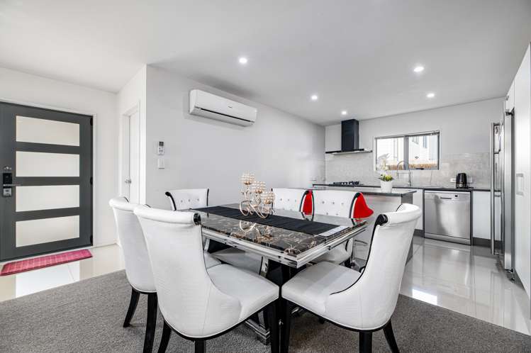 110a Royal Road Massey_6