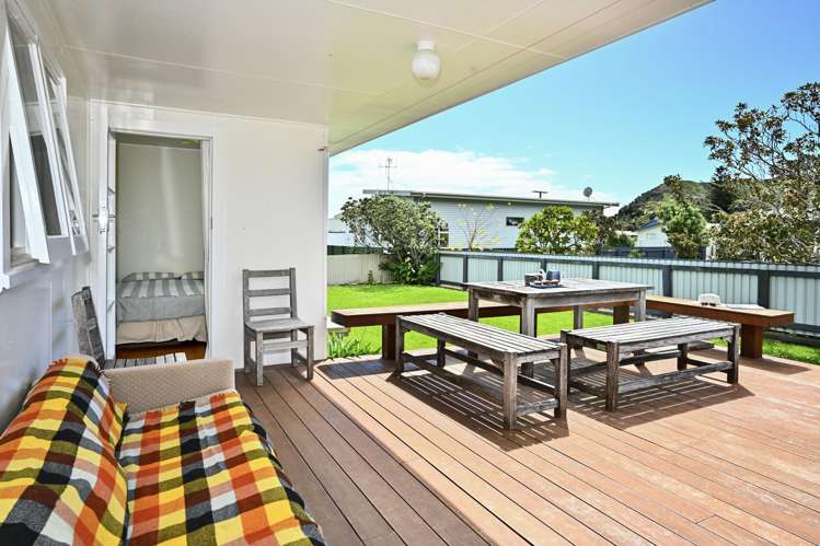 18 Lochiel Street Māhia_8