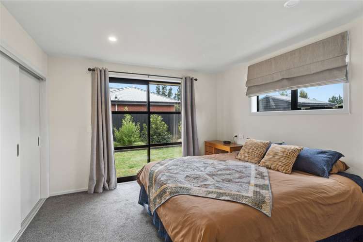 17 Cedric Place Darfield_6