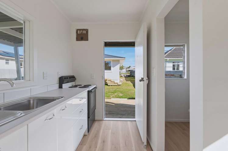 11 Park Road Western Heights_17