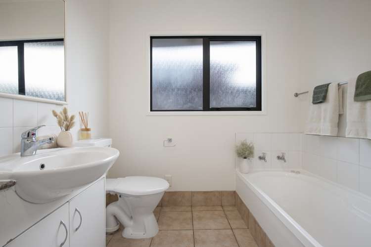 19 Opawa Crescent Favona_13