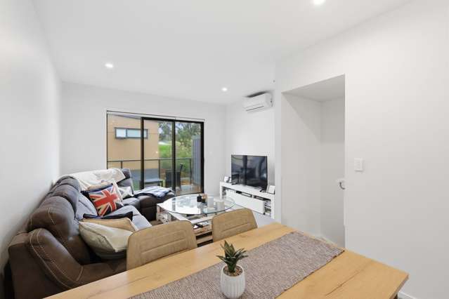 5/694 Whangaparaoa Road Stanmore Bay_3