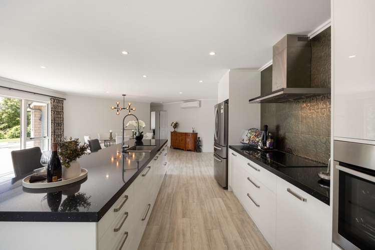 265 Koromatua Road_5