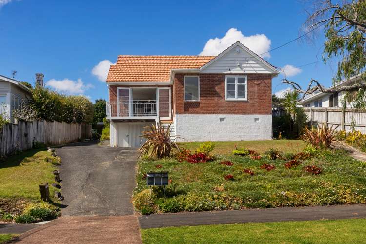 16 Hadfield Avenue Waterview Auckland City Houses for Sale One Roof