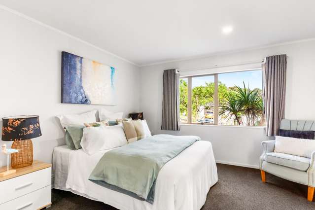 1/111 Seaview Road Glenfield_1