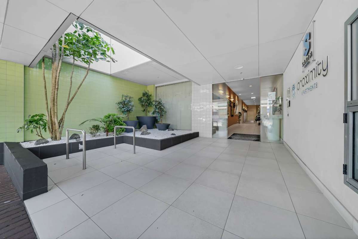 601/17 Amersham Way_2