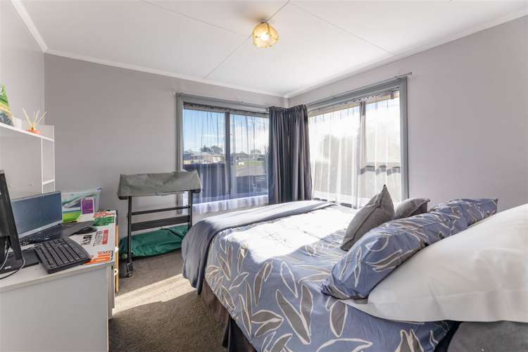 258 Shortland Street Aranui_7