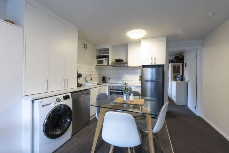 26 Williams Street Fernhill/Sunshine Bay_16