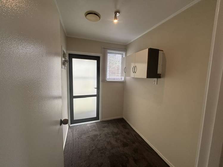 168 Solar Road Glen Eden_12