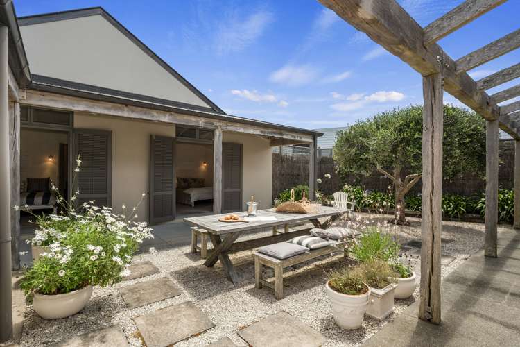 7 Kutai Lane Omaha_12