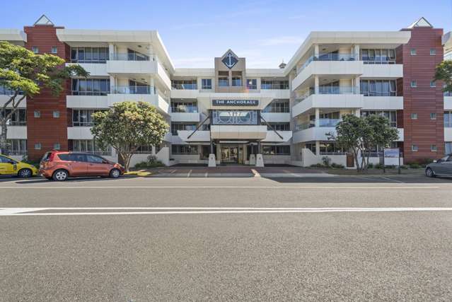 302/36 Victoria Road Mount Maunganui_3