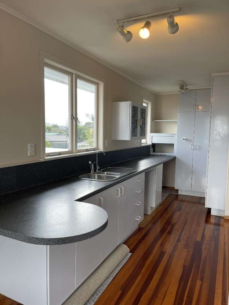 36 Graham Ave Te Atatu Peninsula_10