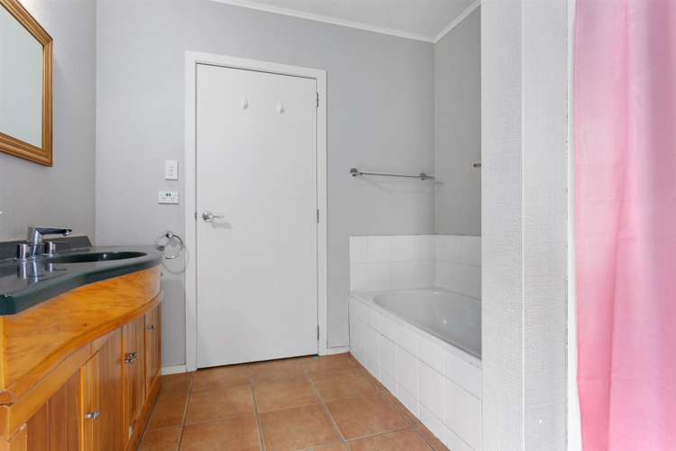 89 Mccracken Road Edgecumbe_17