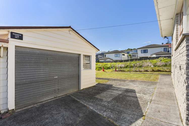 2/15 Woodall Place Totara Vale_15