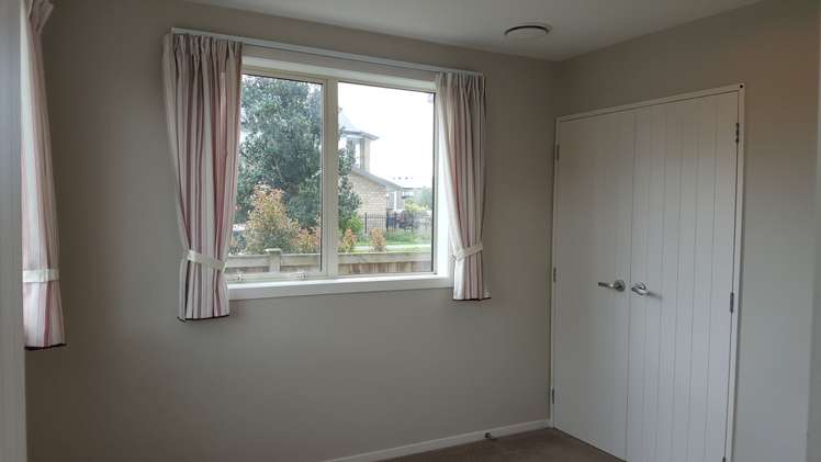 44 Pencaitland Drive Flat Bush_2