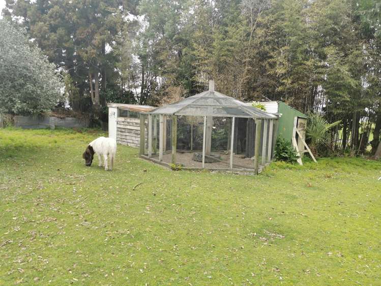 2083 State highway 2 Pukehina_15