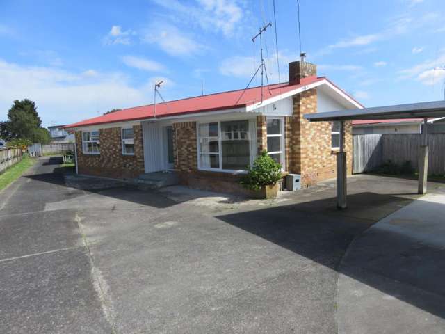 Charming Home Near Shops & University