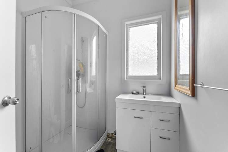 8 Holyoake Street Wanganui East_10