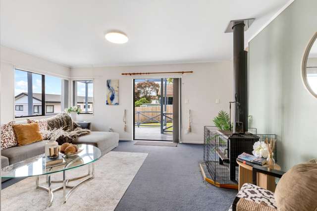 2/21 Leven Lane Totara Heights_4