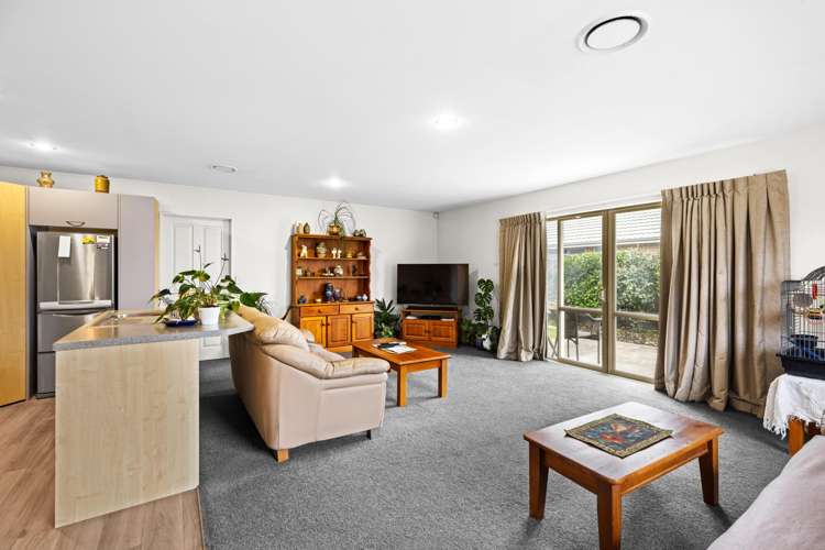 81 Fairway Drive Shirley_1