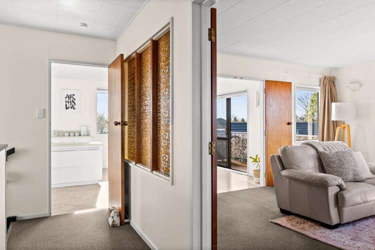 901A Dufferin Street Akina_5