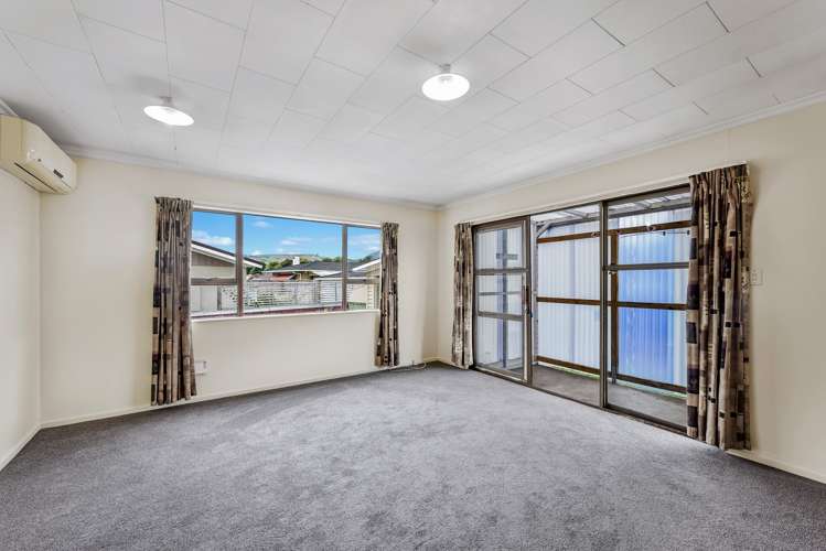 2/64 Fergusson Street Stoke_3