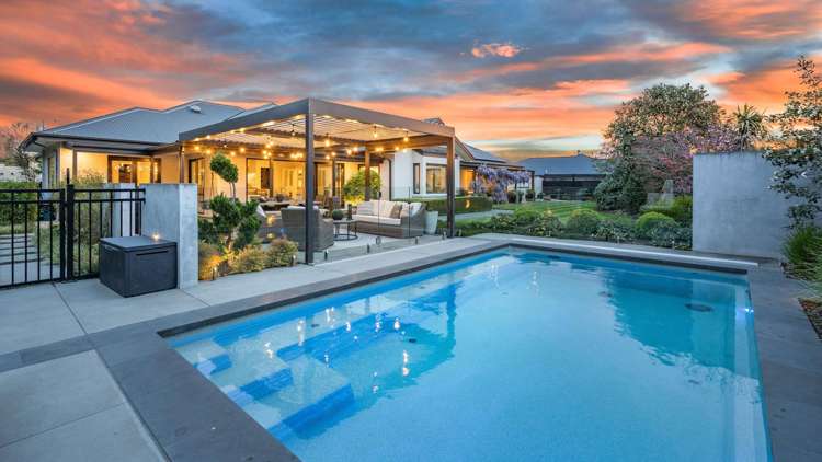 237 Southfield Drive Lincoln_32