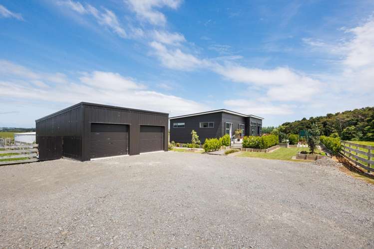 567 Lethbridge Road Halcombe_24