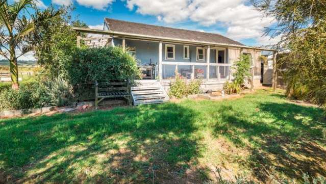 Charming 3BR Home with Grazing