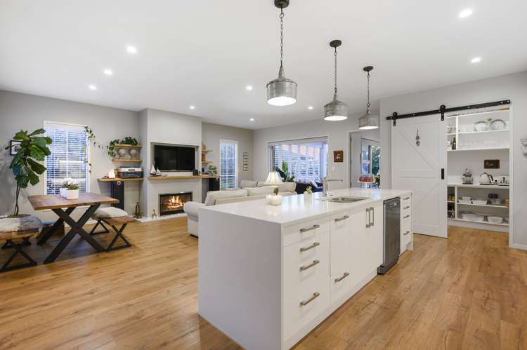 37 Pohutukawa Parade Riverhead_9