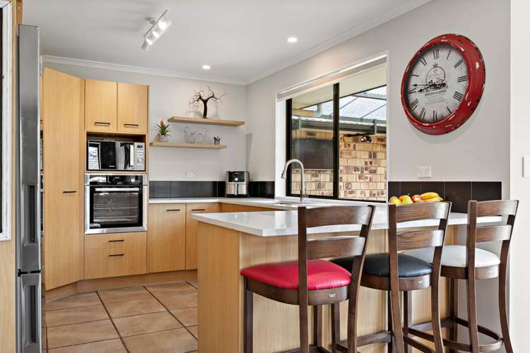 9 Grassfield Place Waimauku_11