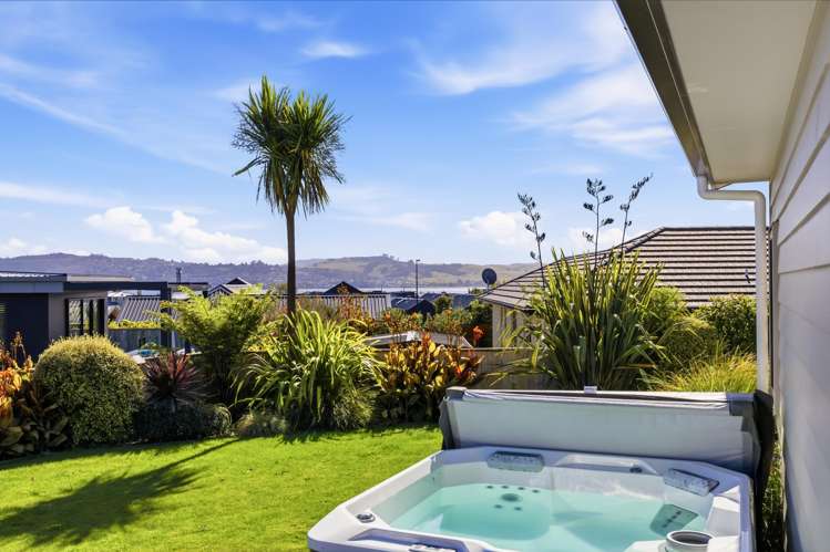 6 Tuhua Close Wharewaka_28