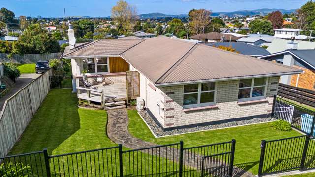 11 Highfield Crescent Brookfield_1