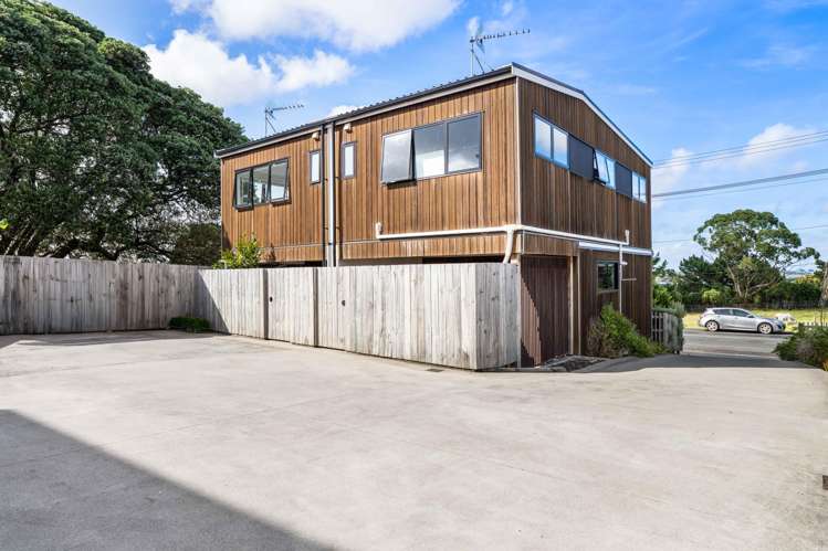 2/141 Wallace Road Mangere Bridge_25