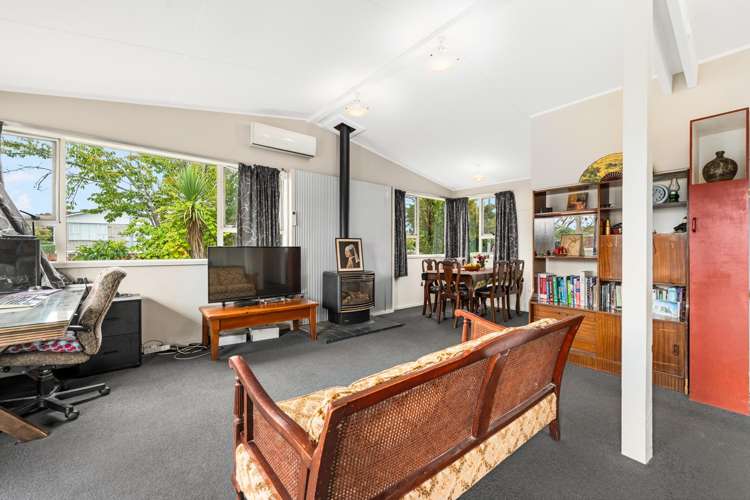 87 Long Melford Road Awapuni_12