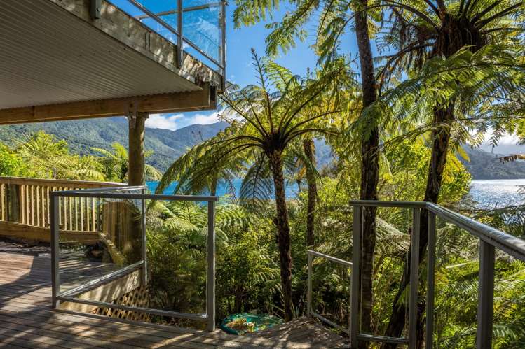 143 Akerbloms Road Punga Cove Endeavour Inlet_24
